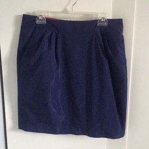 4 for $20 BANANA REPUBLIC SATEEN SKIRT